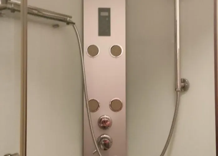 Mesut Home's Бухарест